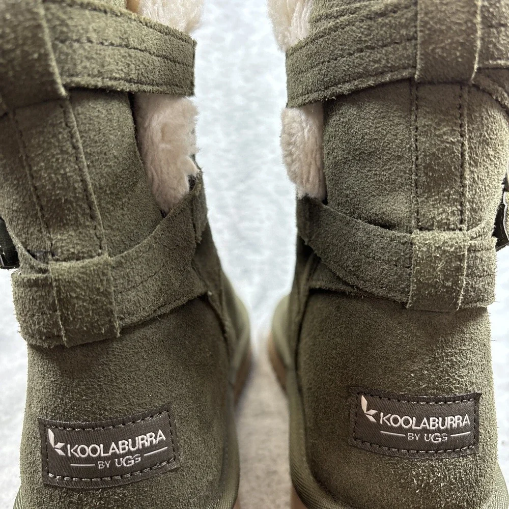 Koolaburra UGG‎ Short Boot Sz 9 Suede Olive Green Faux Fur Strap Delene Cozy EUC